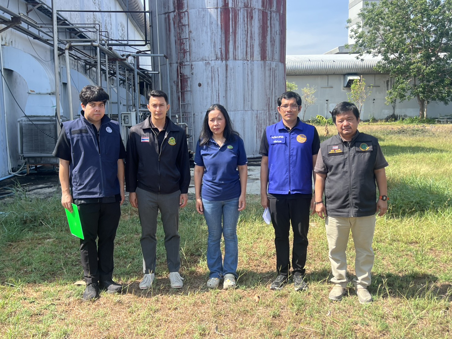 พาณิชย์จังหวัดเพชรบุรี ร่วมกับคณะทำงาน ลงพื้นที่ตรวจสอบสต็อกน้ำมันปาล์มคงเหลือทั้งระบบระดับจังหวัด จังหวัดเพชรบุรี ปริมาณสต็อกน้ำมันปาล์มดิบคงที่