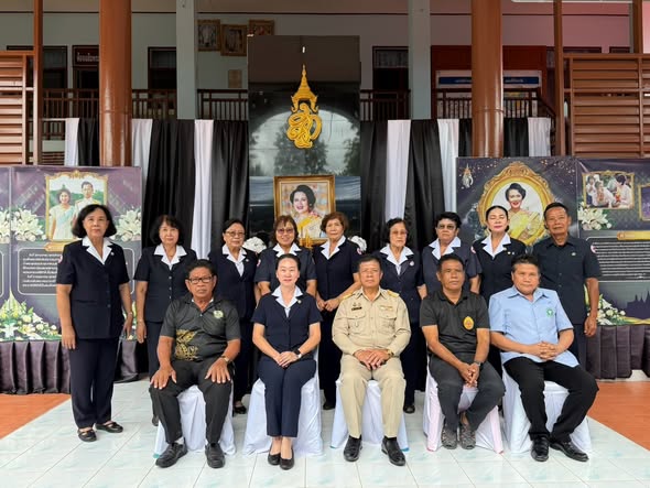 เหล่ากาชาดจังหวัดเพชรบุรี &nbsp;จัดโครงการบริจาคโลหิตเพื่อถวายเป็นพระราชกุศลแด่สมเด็จพระนางเจ้าสิริกิติ์ &nbsp;พระราชชนนีพันปีหลวง